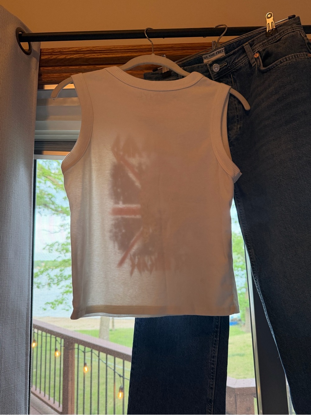 Set! We The Free size 28 High-Rise Button Fly Jeans & (no brand) vintage top (L) - Picture 6 of 8